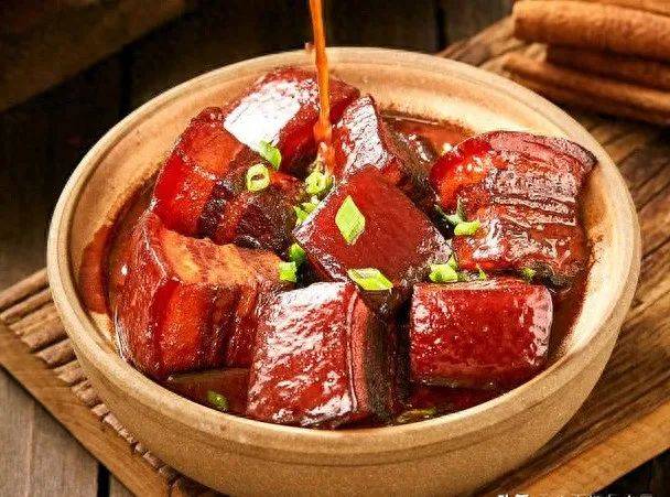 如何巧妙运用香料提升意大利面碳ara拉的风味