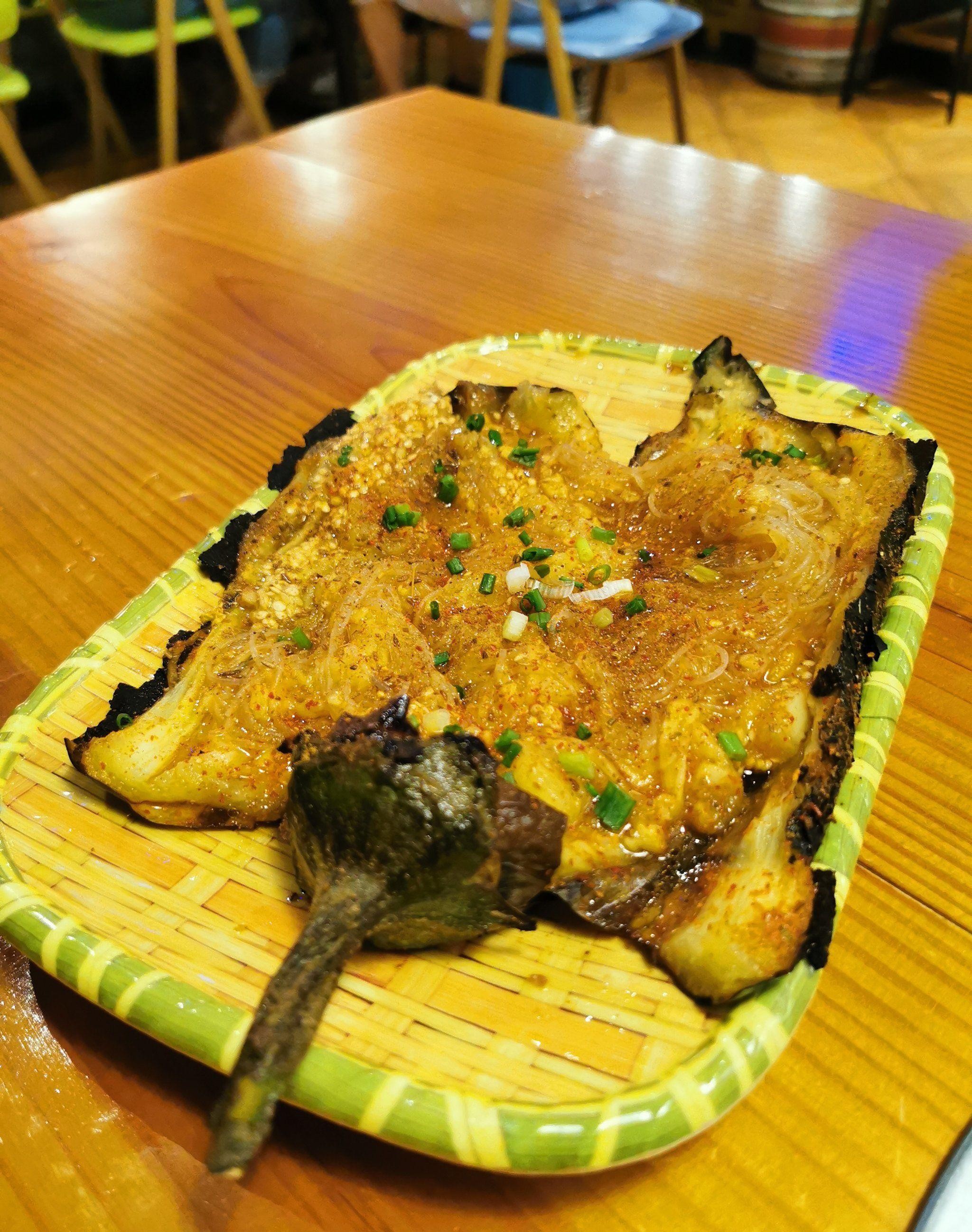 如何用咖喱粉增强烧烤风味