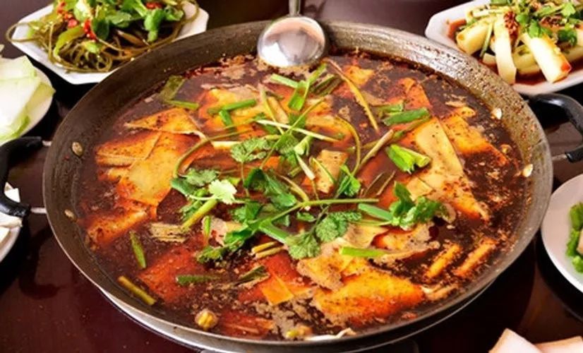 如何将豆腐融入火锅的美食体验